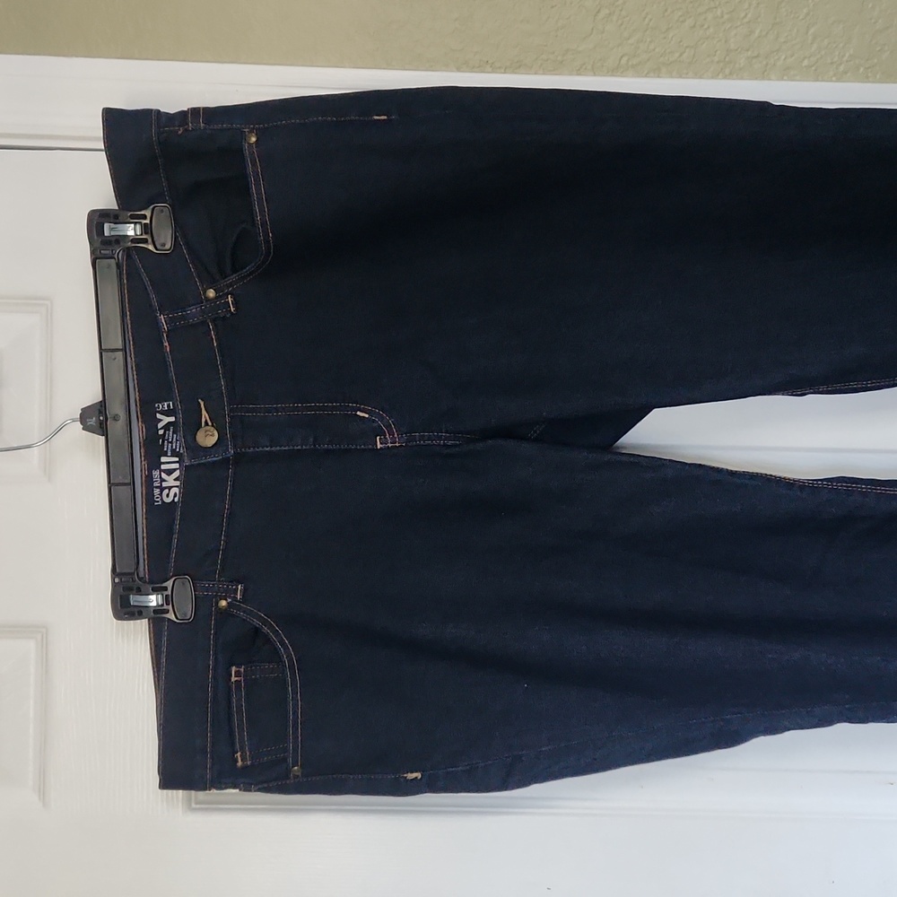 New York & Company Low Rise Skinny Jeans - 18 Petite